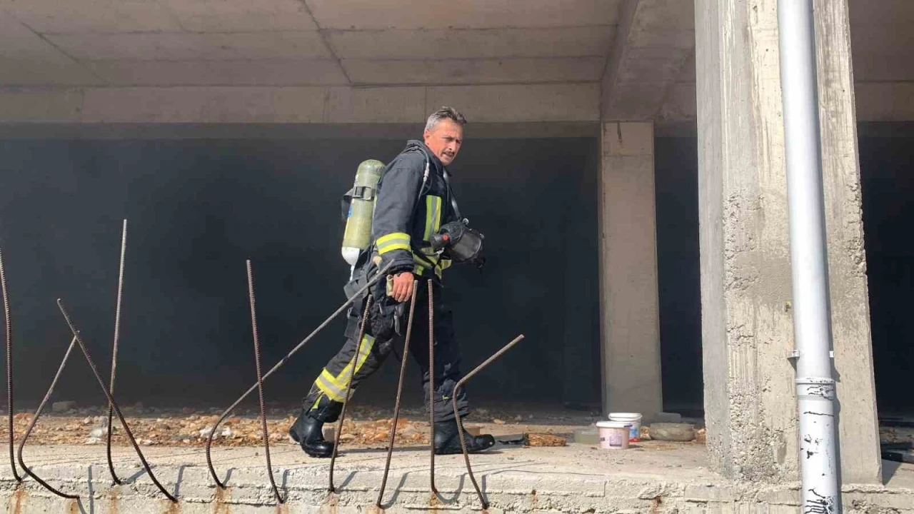 Karaman’da cami otoparkında yangın
