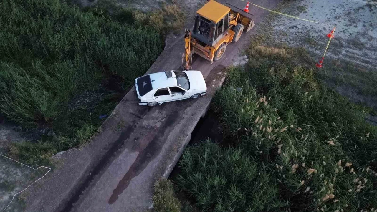 Karaman&rsquo;da otomobil dereye devrildi: 3 &ccedil;ocuk hayatını kaybetti, 4 kişi yaralandı
