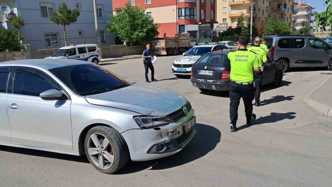 Karaman’da otomobiller çarpıştı: 1 yaralı
