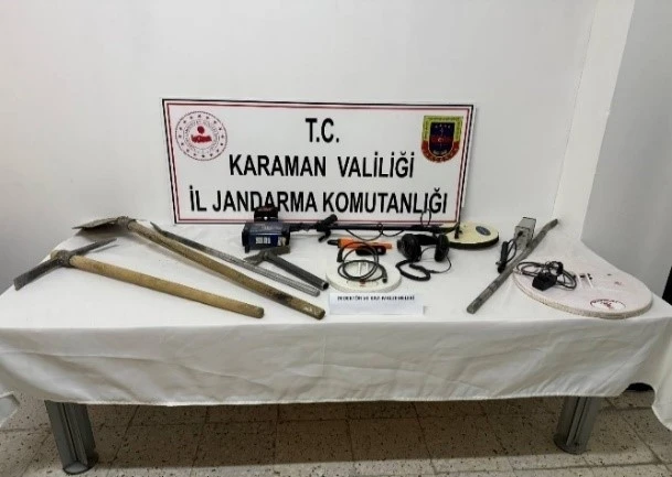 Karaman’da uyuşturucu ve ruhsatsız silahlar geçirildi: 1 kişi tutuklandı
