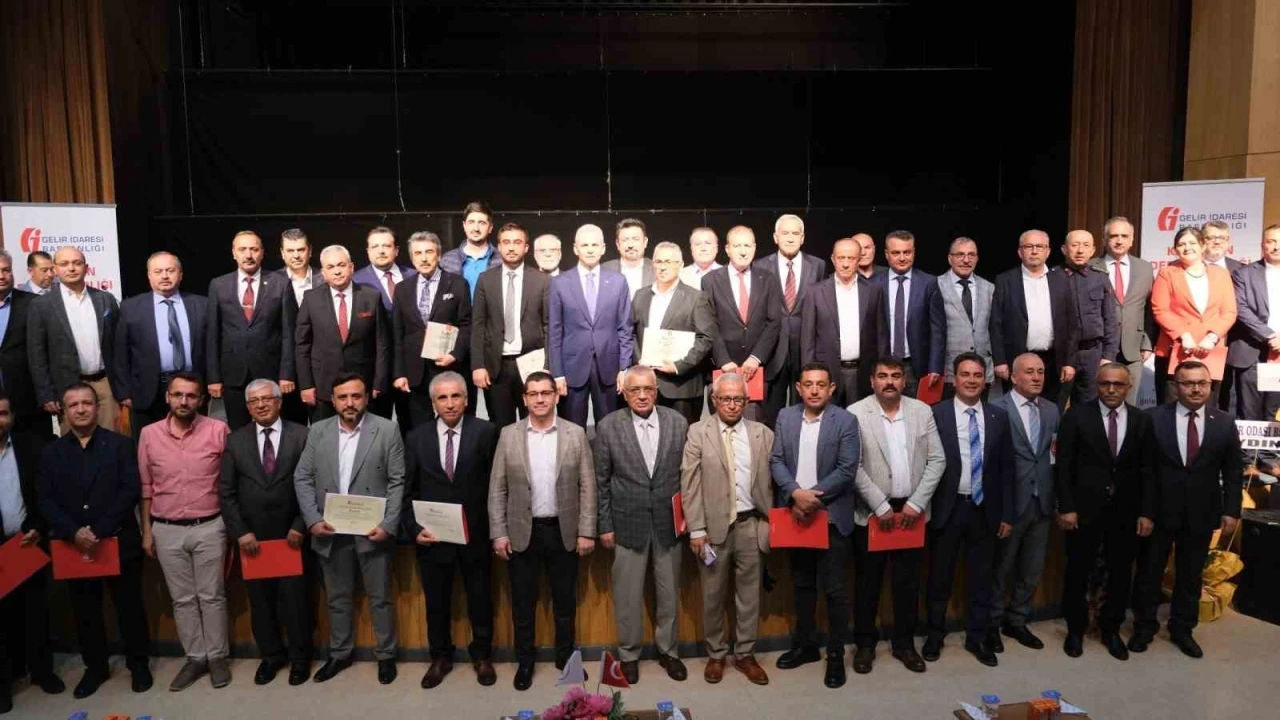 Karaman’da vergi rekortmenleri ödüllendirildi

