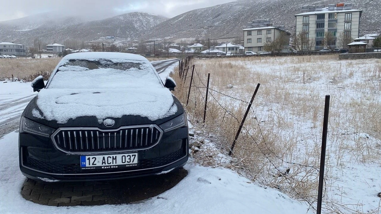 Karlıova beyaza büründü
