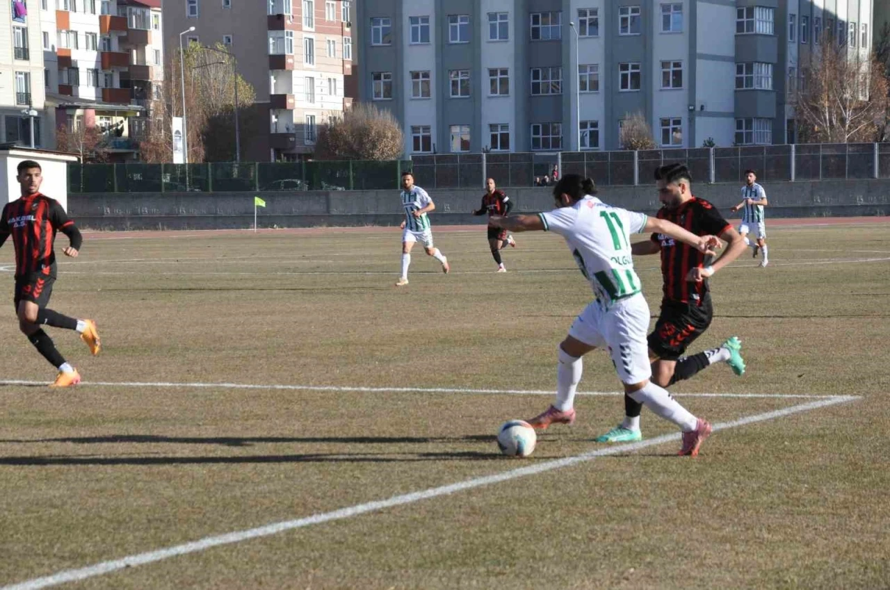 Kars 36 Spor: 1 Hakkari Zap Spor:  1
