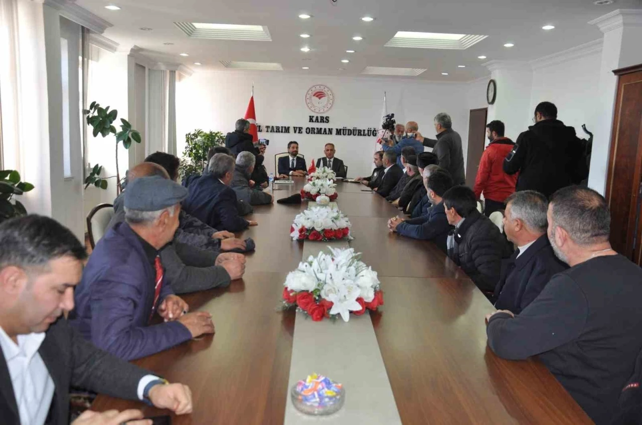 Kars Damızlık Sığır Yetiştiricileri Birliği&rsquo;ne birinci derece tarımsal &ouml;rg&uuml;t belgesi
