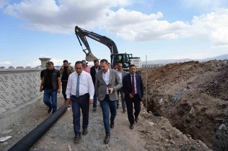 Kars’ta belediyenin altyapı çalışmaları devam ediyor
