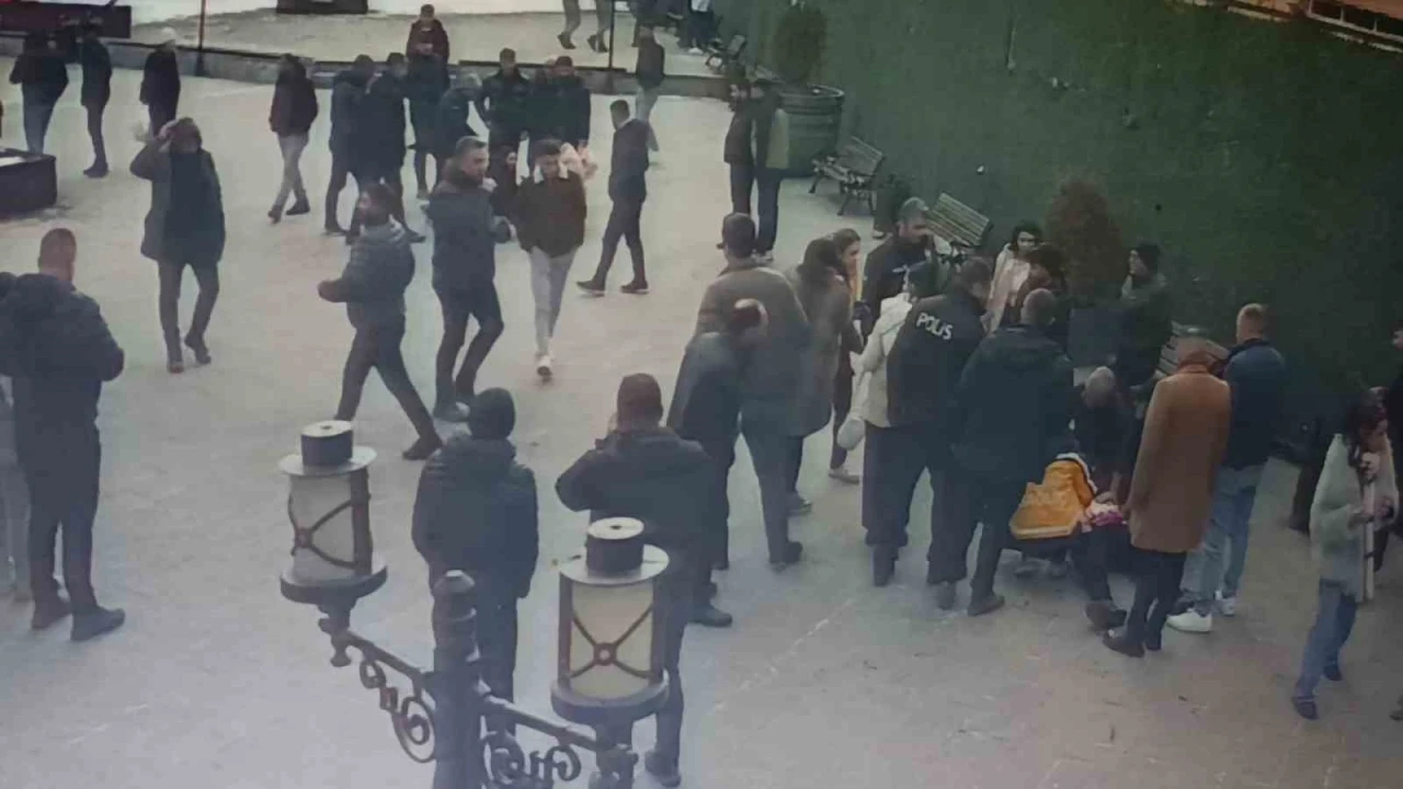 Kars&rsquo;ta meydan muhaberesi gibi kavga: 7 kişi yaralandı
