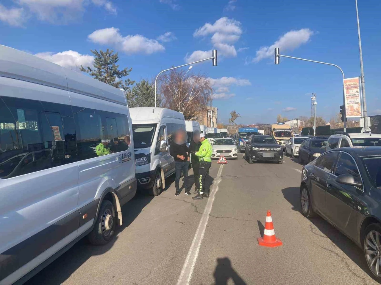 Kars’ta okul servislerine sıkı denetim: Öğrenci güvenliği öncelik
