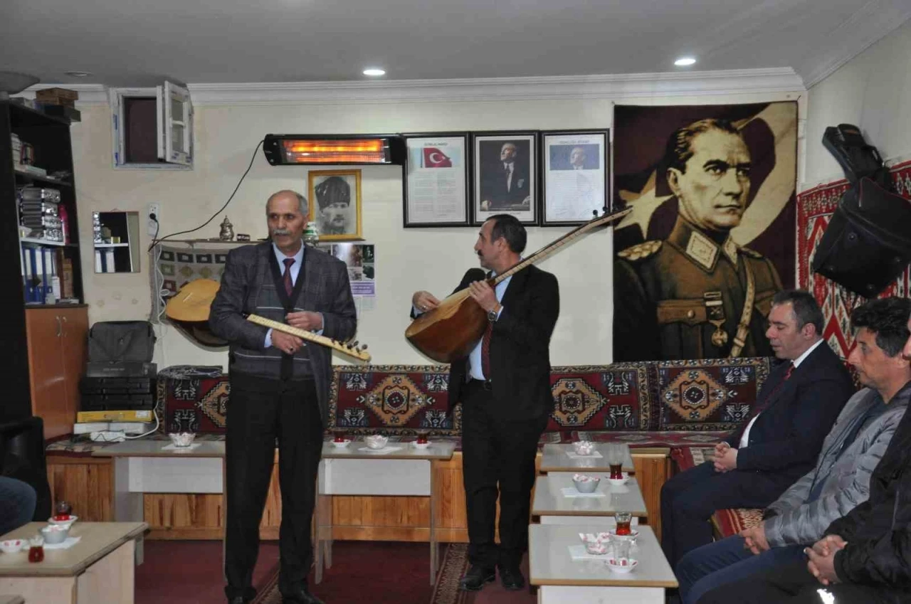 Kars’ta Ramazan ayında aşıklık geleneği yaşatılıyor