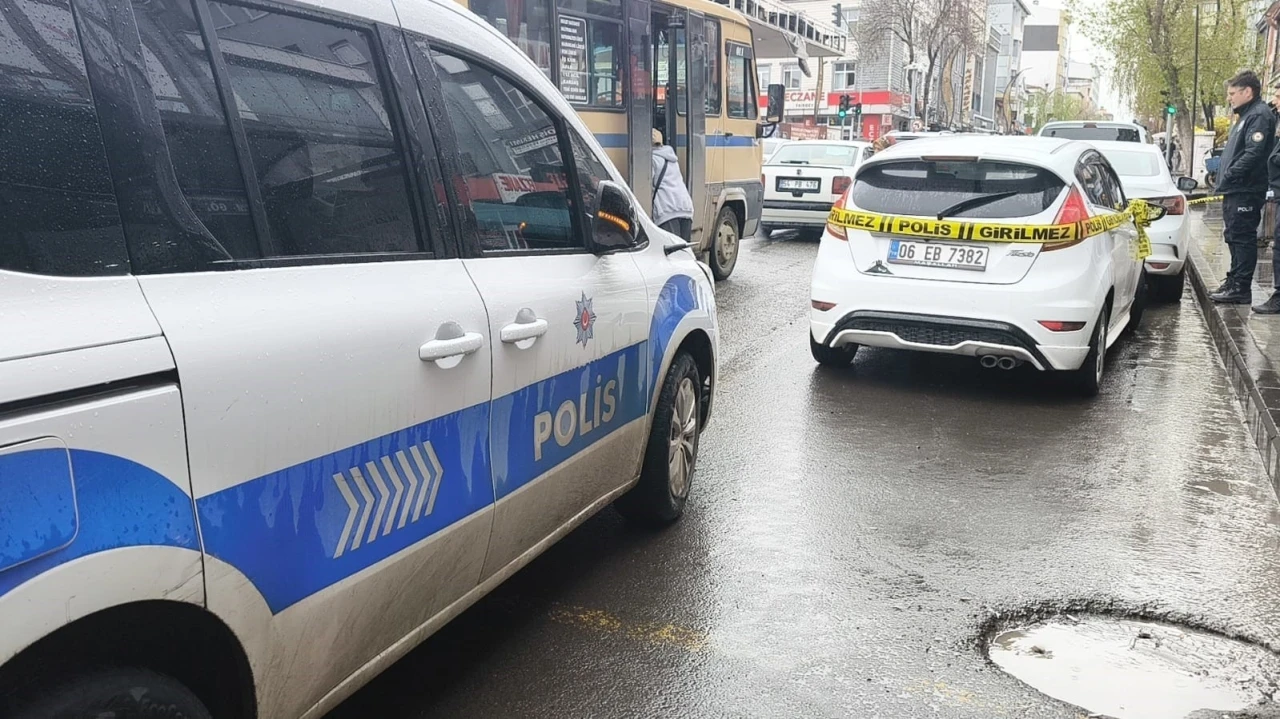 Kars&rsquo;ta silahlı kavga: 1 yaralı
