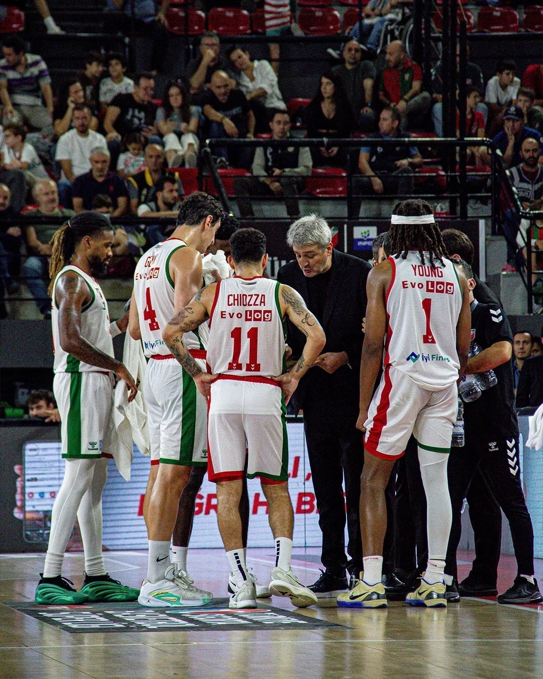 Karşıyaka Basketbol, ilk iç saha yenilgisini aldı