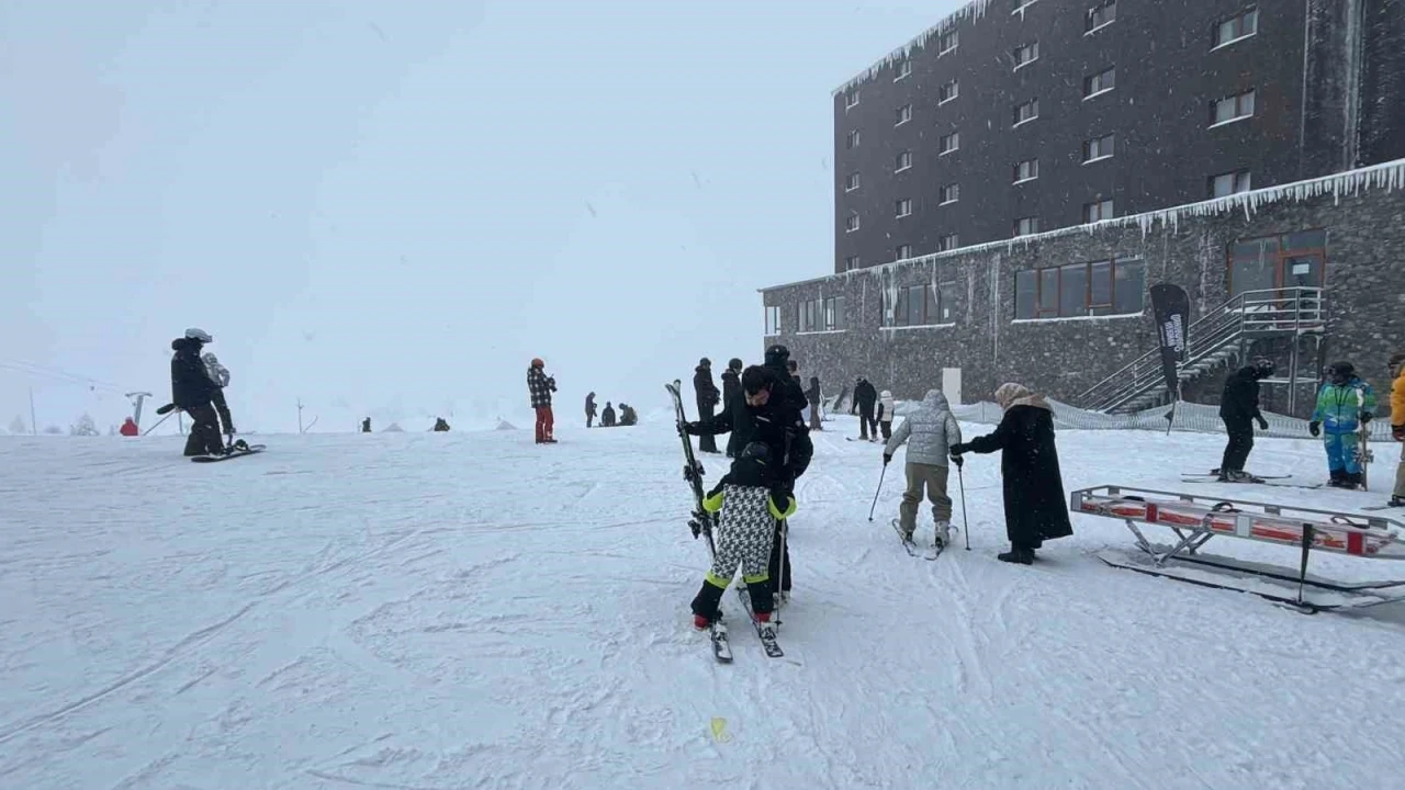 Kartalkaya&rsquo;da s&ouml;mestr hareketliliği
