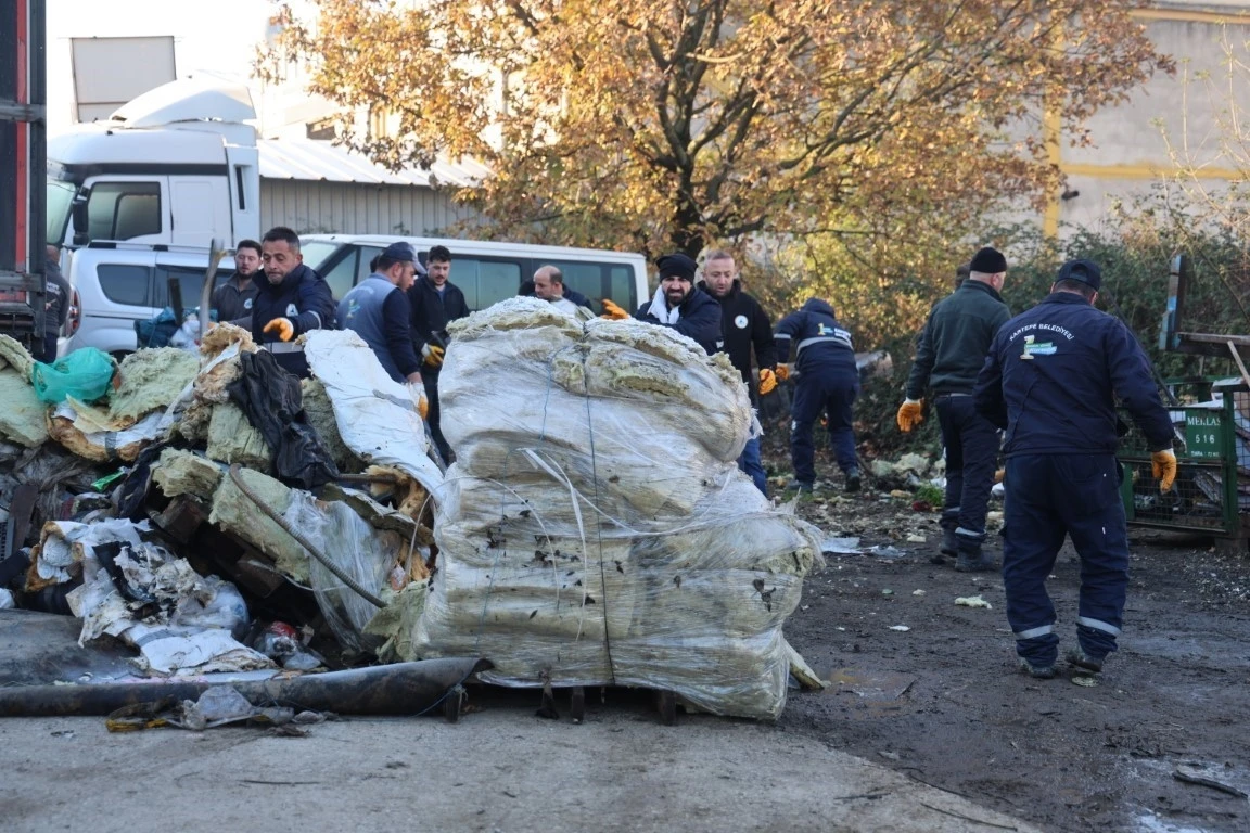 Kartepe&rsquo;deki sanayi b&ouml;lgesinden 125 ton atık toplandı
