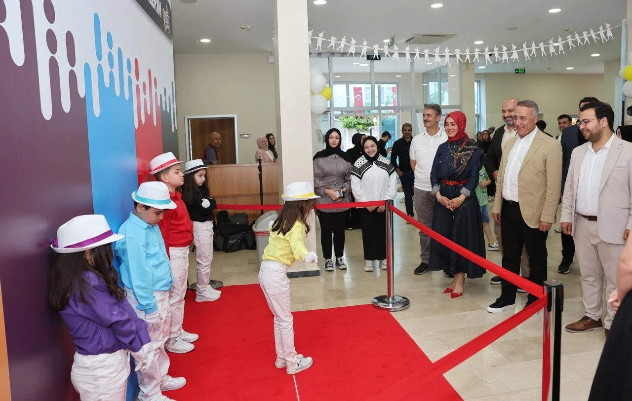&lsquo;Kaşif &Ccedil;ocuklar&rsquo; projesinde minikler i&ccedil;in mezuniyet t&ouml;reni d&uuml;zenlendi
