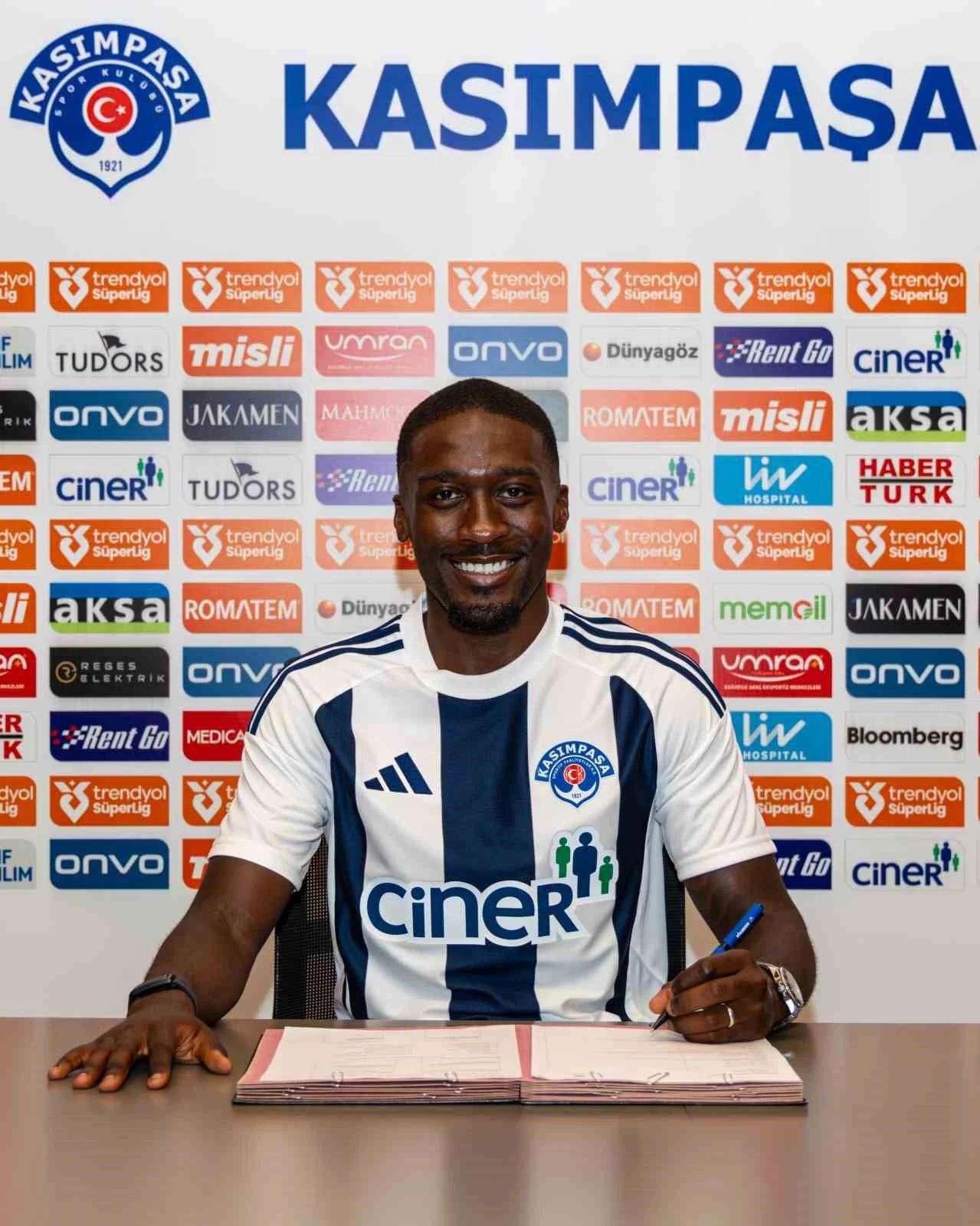 Kasımpaşa, Godfried Frimpong’u kadrosuna kattı
