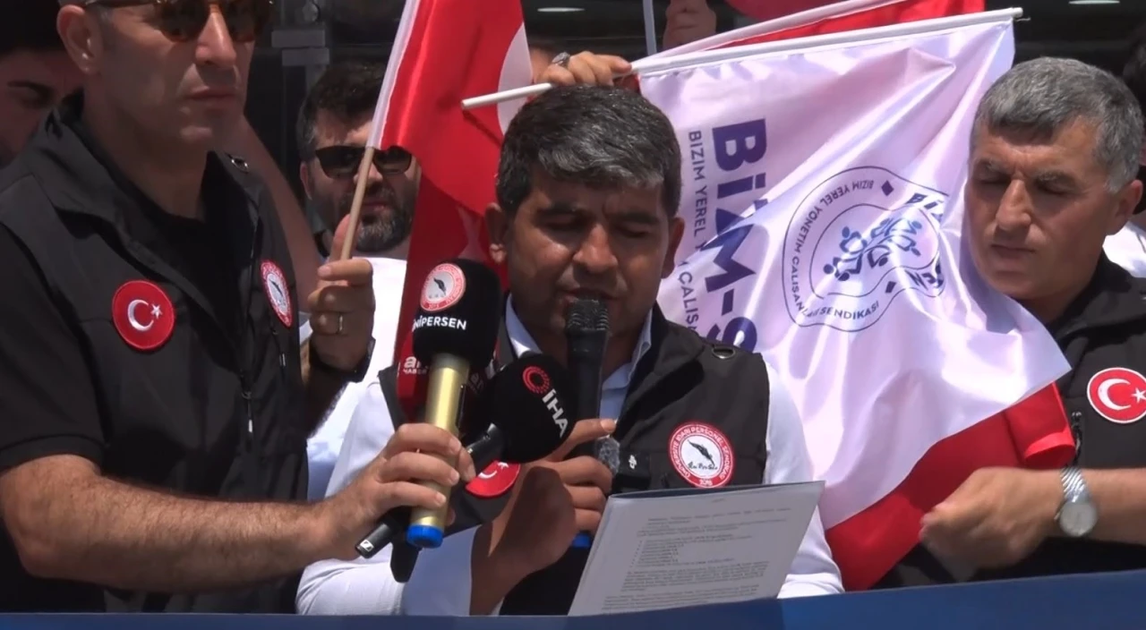 KASK: "Kamu &ccedil;alışanları ekonomik b&uuml;y&uuml;me ve refahtan hak ettiği payı almalı"
