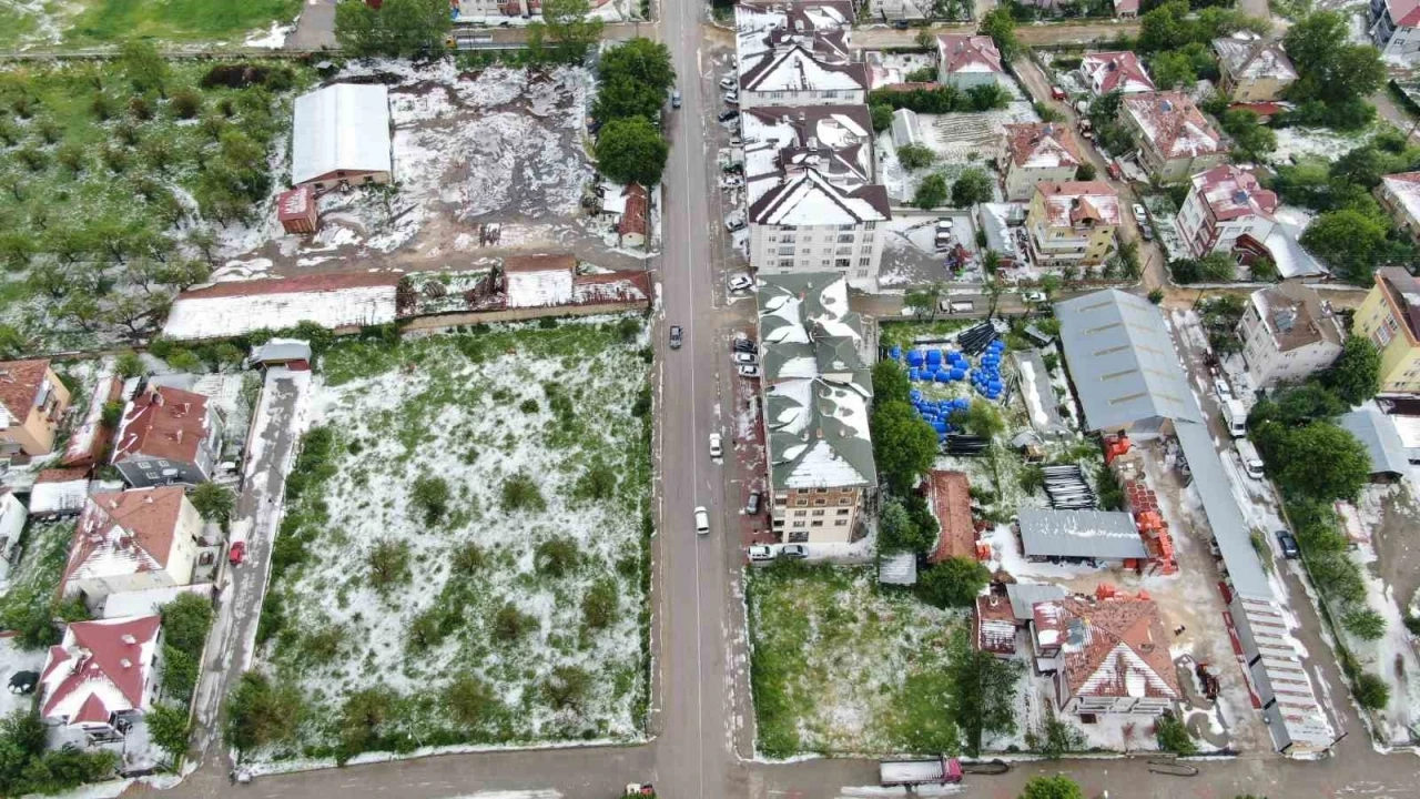 Kastamonu’da dolu yağışı hayatı felç etti: İlçe be