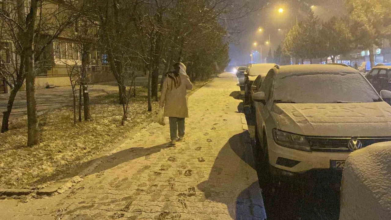 Kastamonu&rsquo;da kar yağışı etkili oluyor
