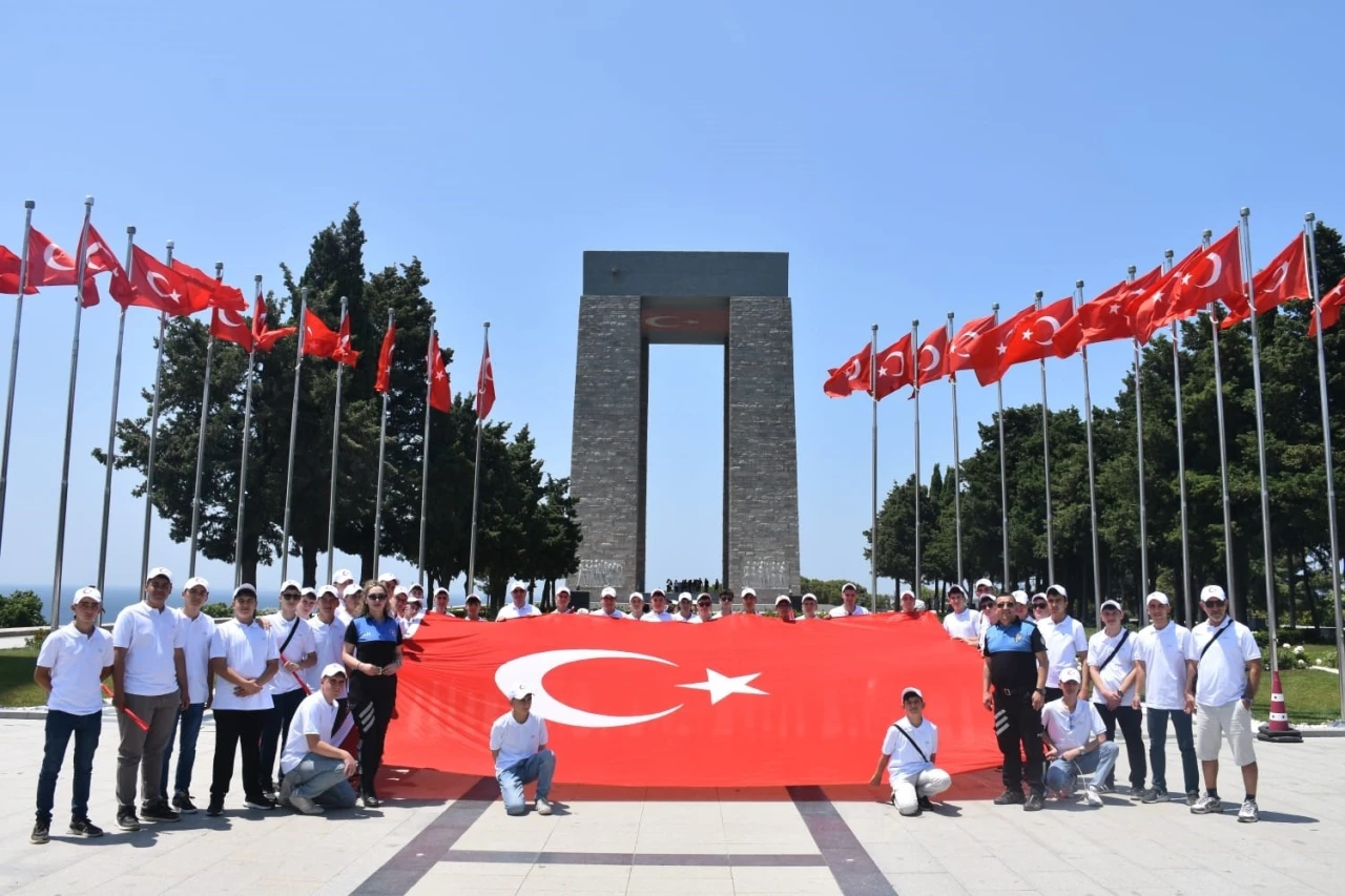 Kastamonu’da liseli öğrenciler, Çanakkale Şehitliğini gezdi
