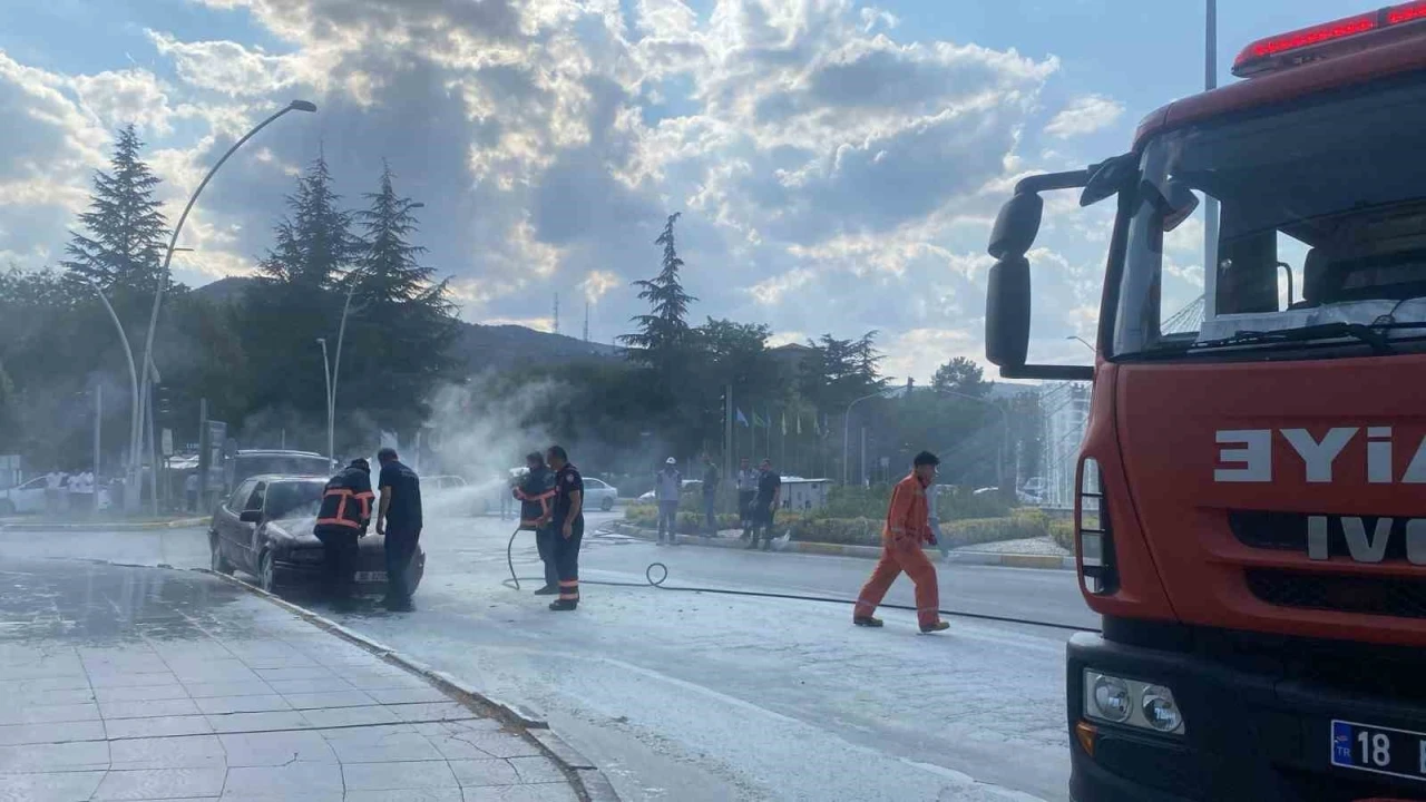 Kastamonu’da seyir halindeki otomobil yandı
