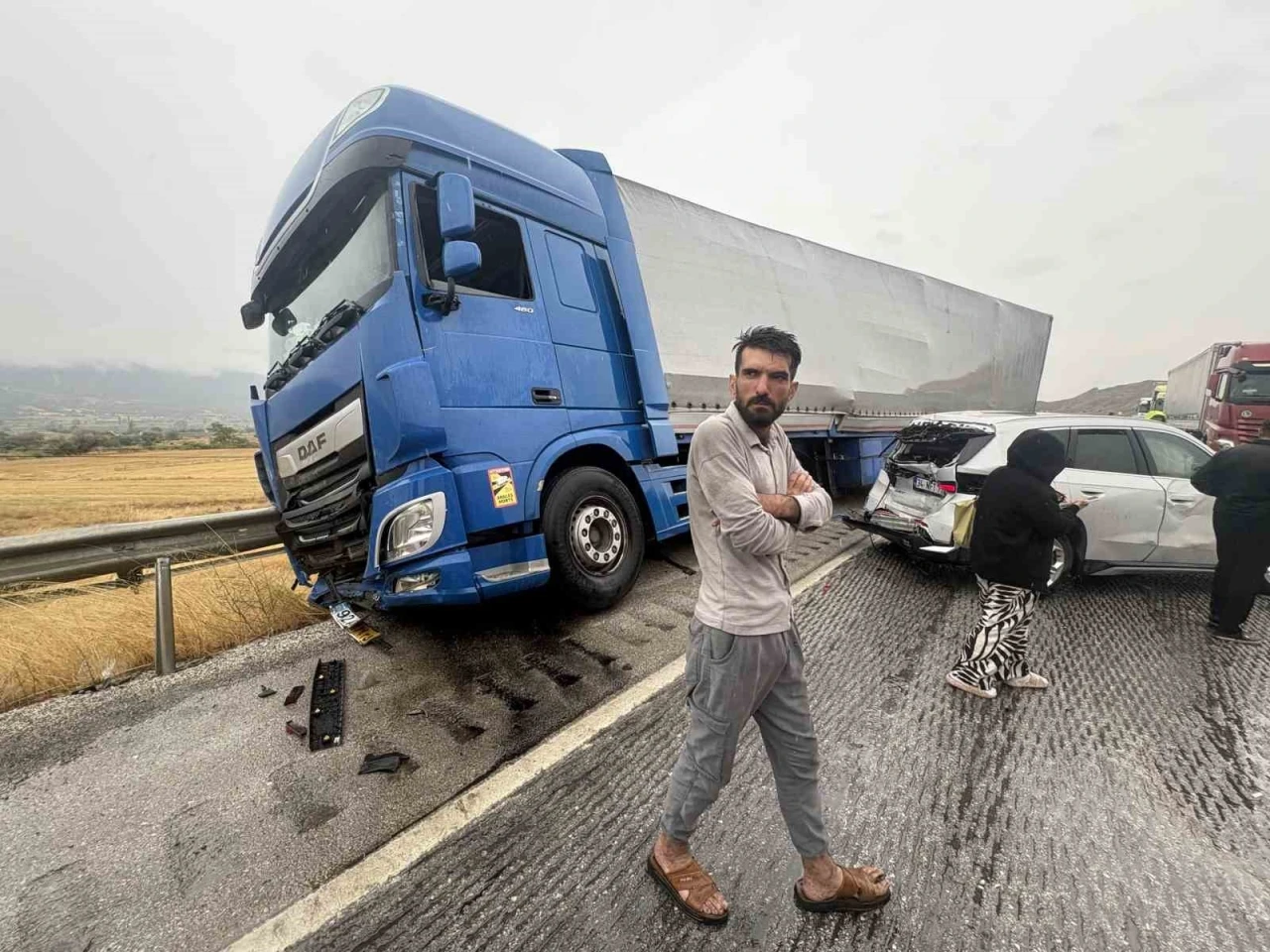 Kastamonu&rsquo;da yağışın sebep olduğu 3 zincirleme kazada 1 kişi hayatını kaybetti, 12 kişi yaralandı
