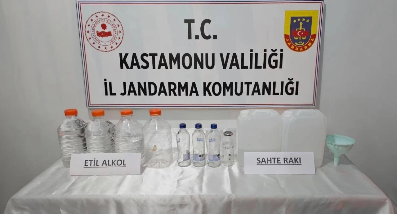 Kastamonu&rsquo;da yılbaşı &ouml;ncesi ka&ccedil;ak alkol operasyonu
