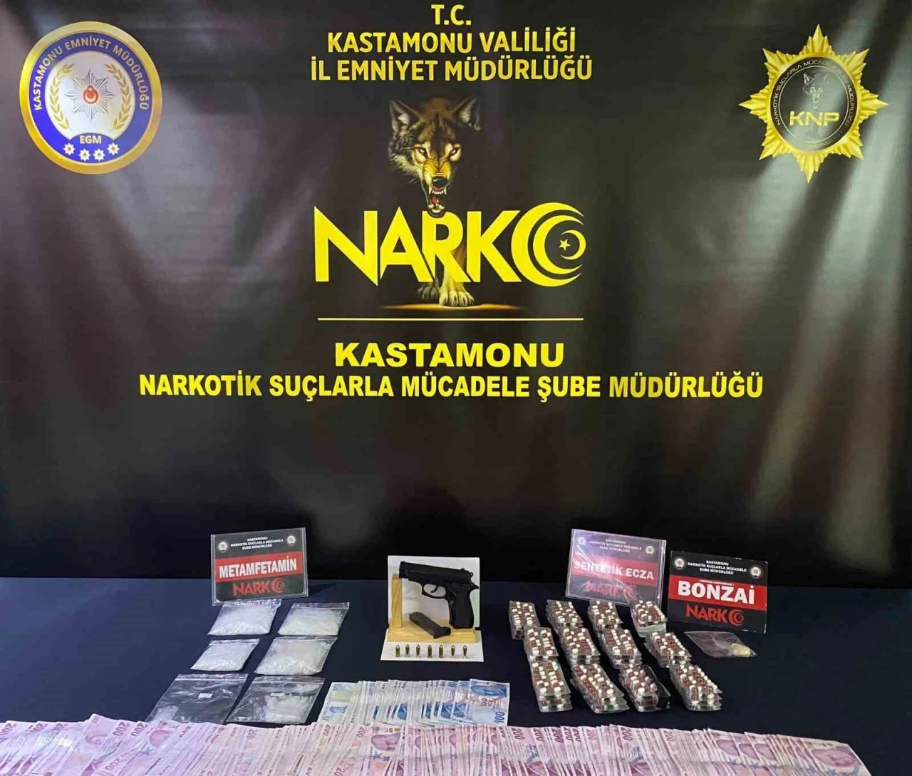 Kastamonu’da yüklü miktarda uyuşturucuyla yakalanan sanıkların yargılanmasına devam edildi