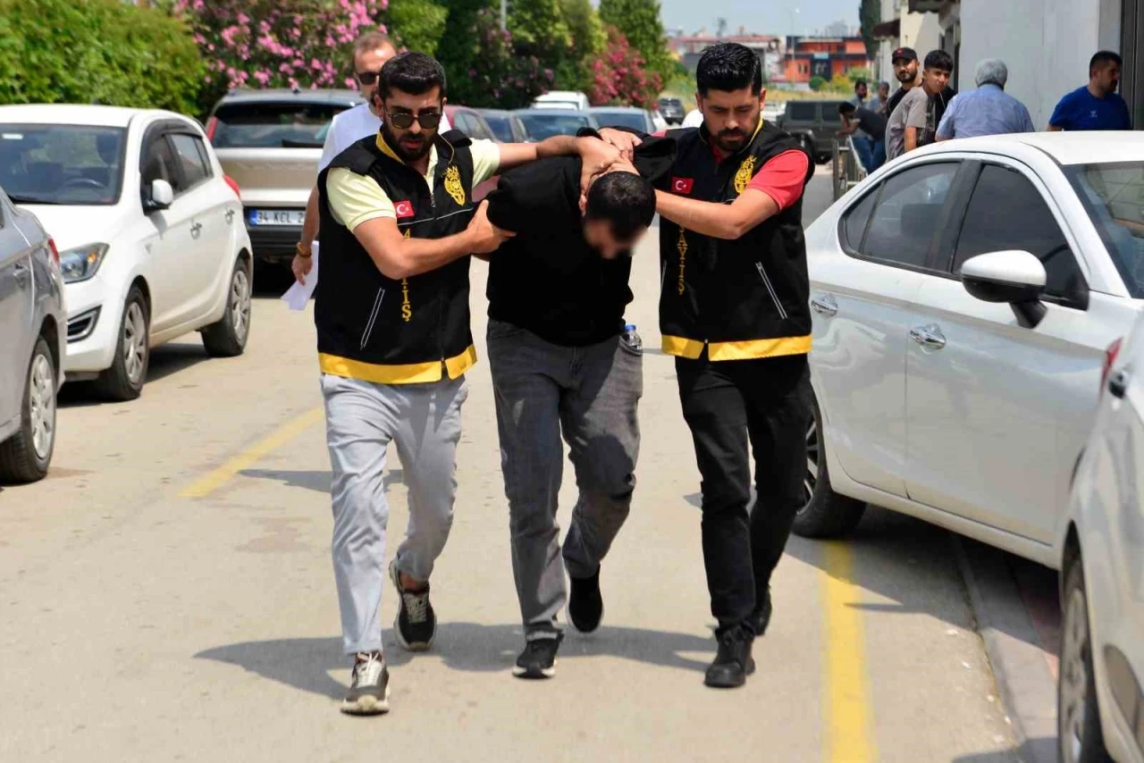 Katil zanlısı 550 saatlik g&uuml;venlik kamerası inceleme sonrası dağ evinde yakalandı
