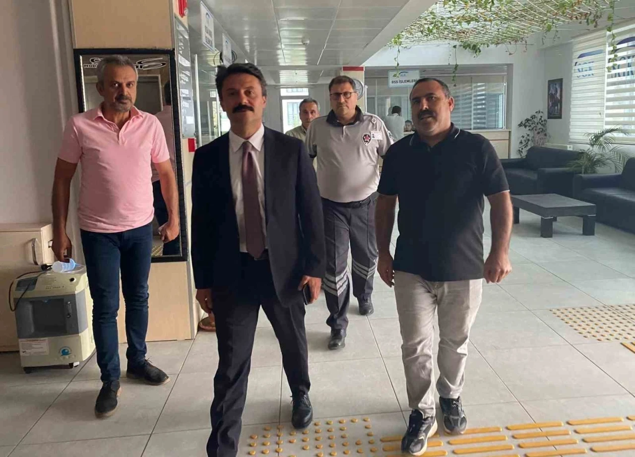 Kaymakam Ahmet Oğuz Aslan, SGK’da incelemeler yaptı
