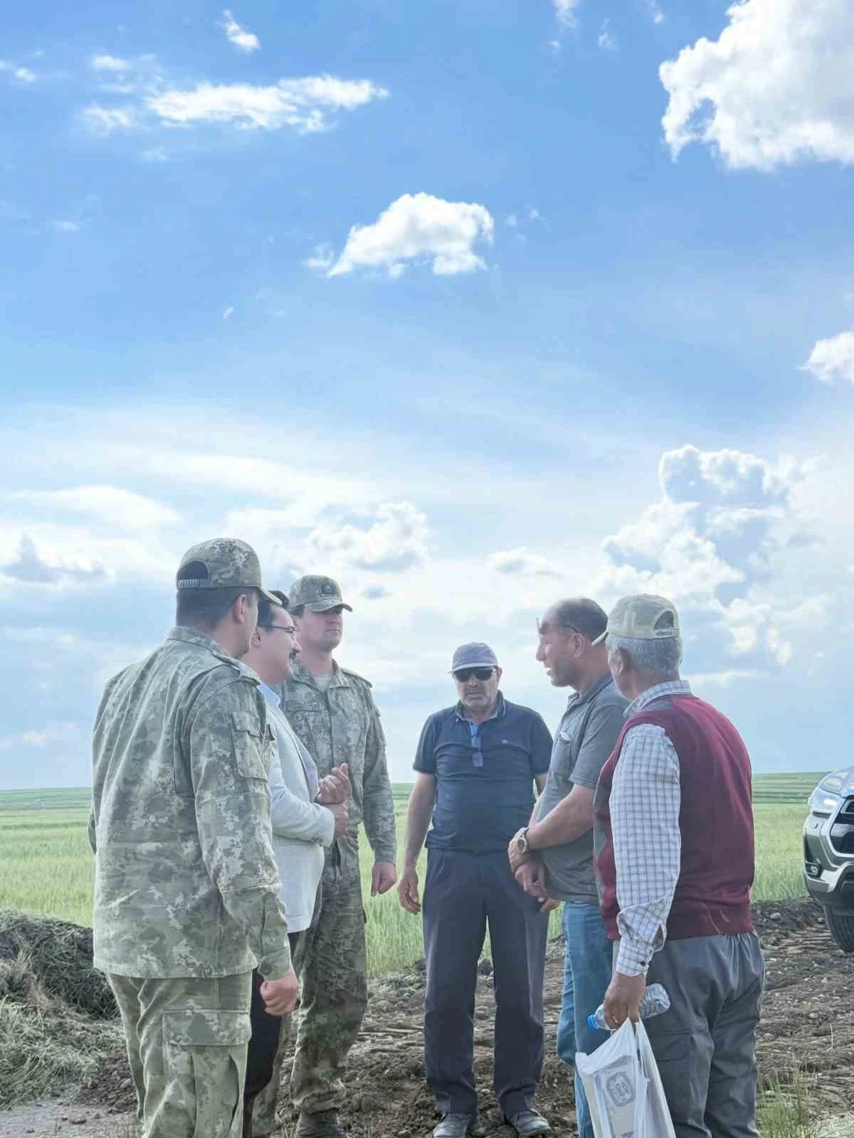Kaymakam Demirtaş, sınır devriye yolu &ccedil;alışmalarını yerinde inceledi
