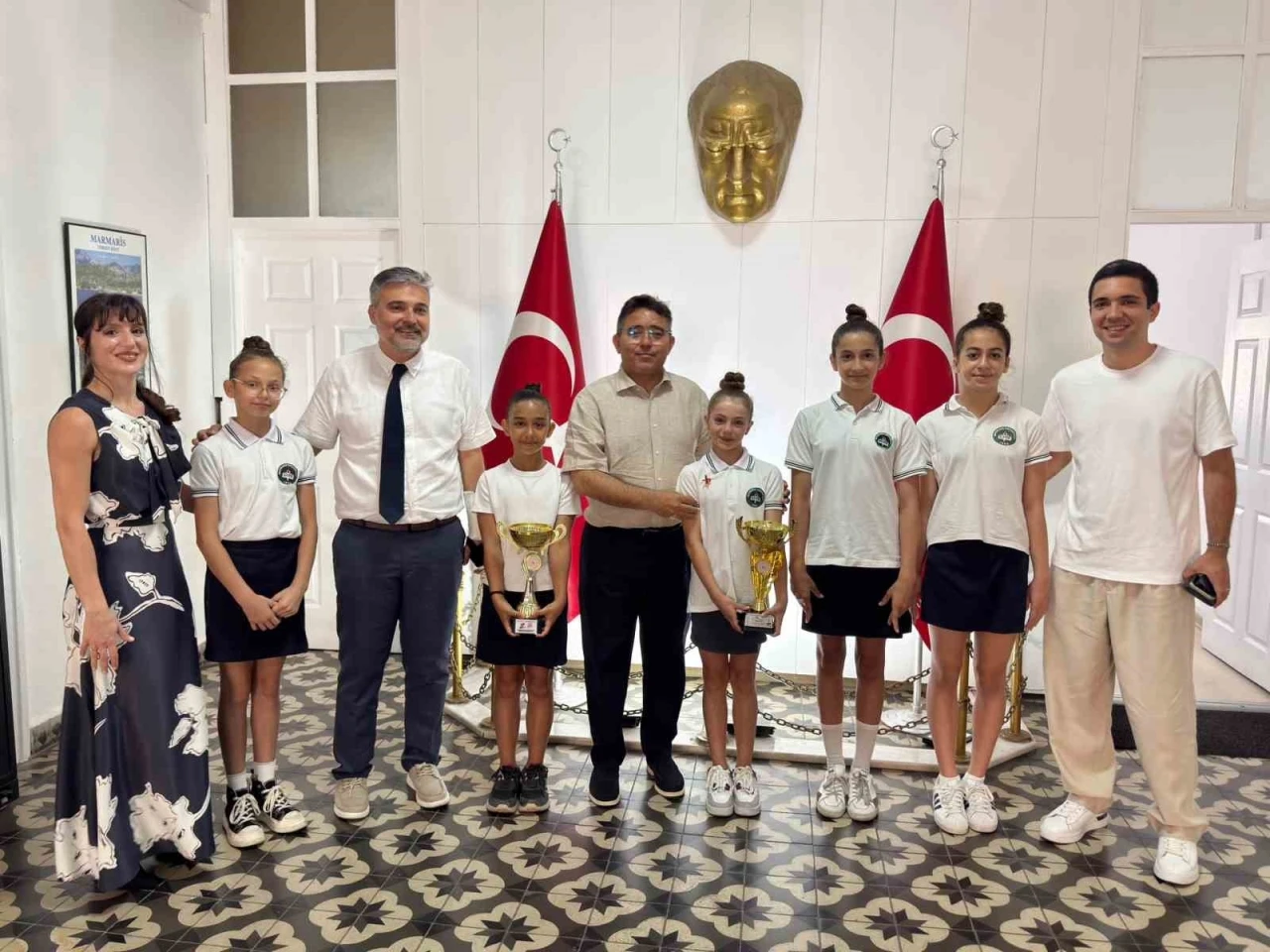 Kaymakam Kaya, Marmaris&rsquo;in şampiyon jimnastik&ccedil;ilerini ağırladı
