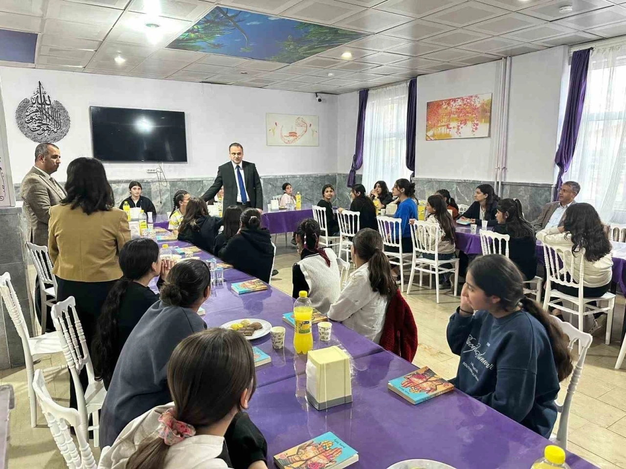 Kaymakam Koşansu’dan pansiyonda kalan öğrencilere ziyaret
