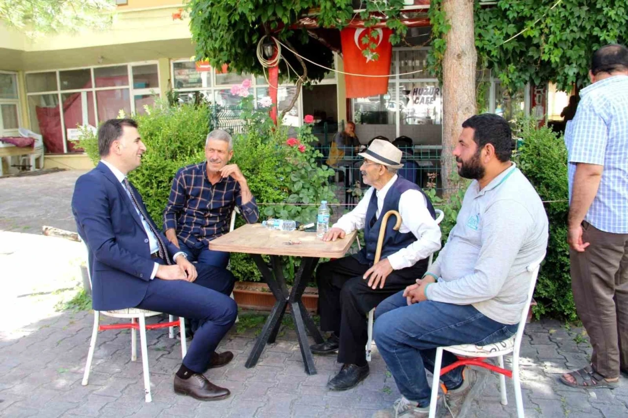 Kaymakam Küçük, esnaf ve vatandaşlarla bir araya geldi
