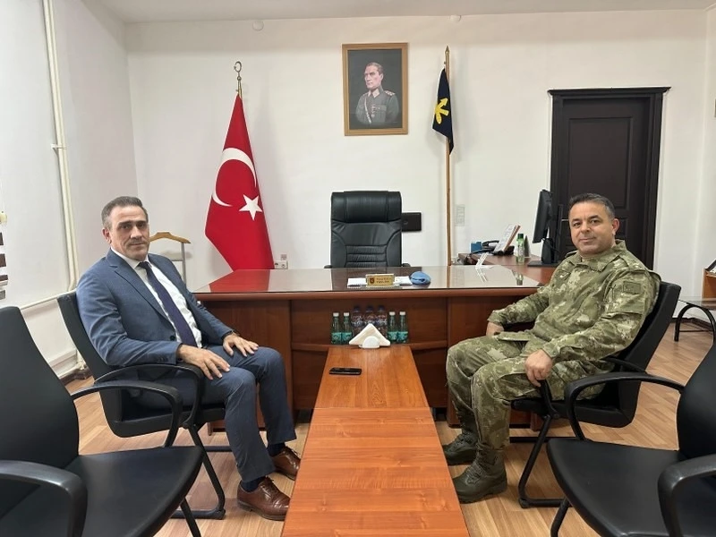 Kaymakam Memiş’ten Garnizon Komutanı Binbaşı Kaya’ya veda ziyareti
