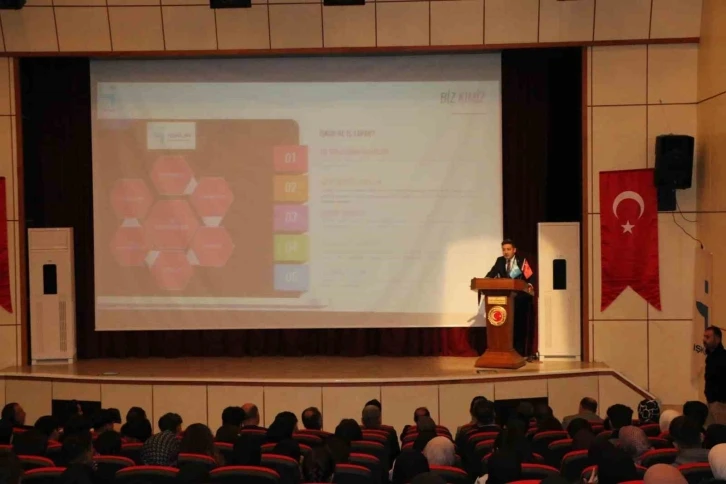 Kaymakam &Ouml;z&ccedil;elik: "D&uuml;nyadaki en iyi iş, severek yapılan iştir"
