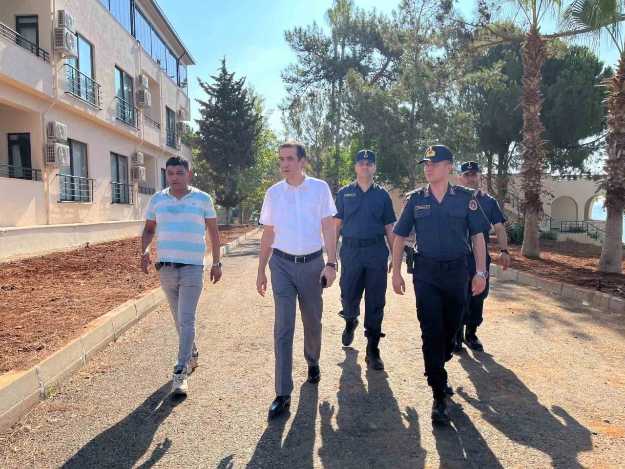 Kaymakam Topsakaloğlu, Tekeli Jandarma Sosyal Tesisleri inşaatını inceledi
