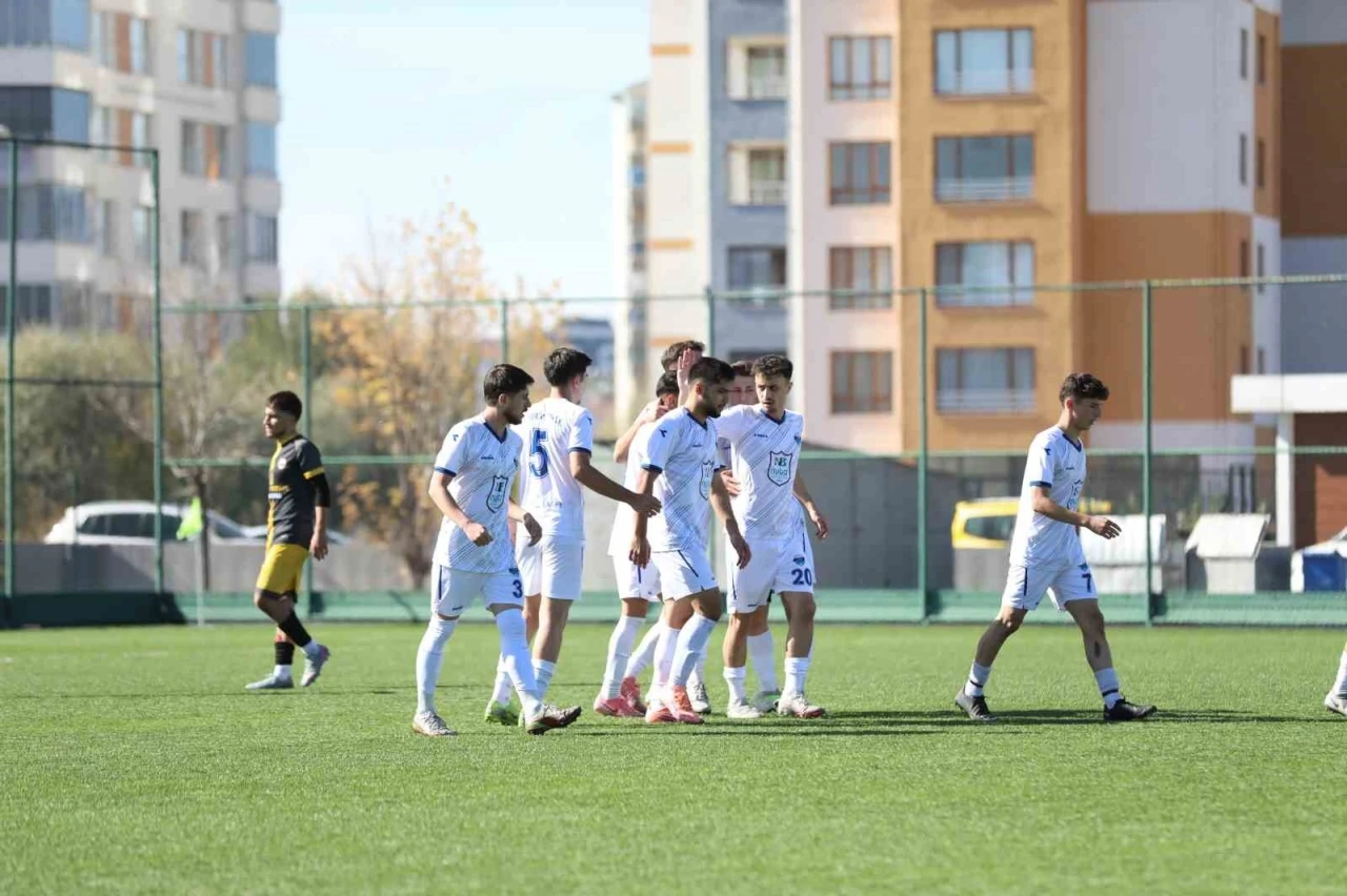 Kayseri Atletikspor ilk mağlubiyetini aldı
