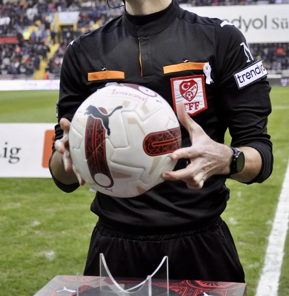 Kayseri Bölgesi’nden 3 hakeme ’bahis’ cezası