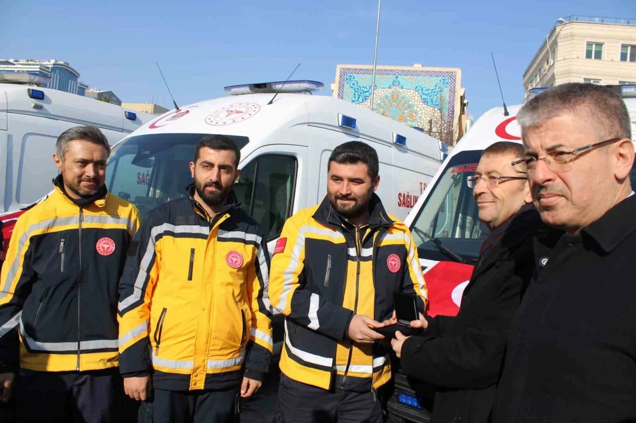 Kayseri&rsquo;de 12 ambulans daha hizmete başladı
