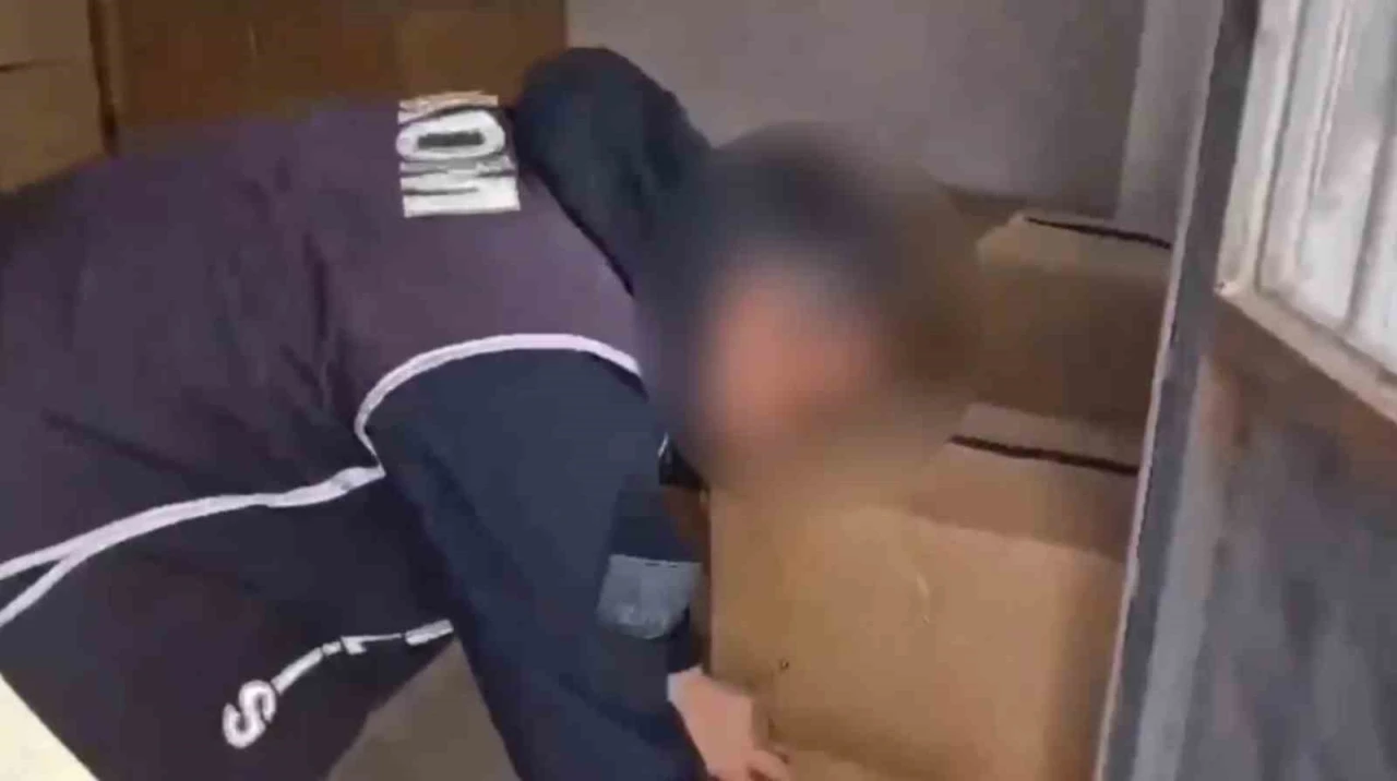 Kayseri’de 209 bin 400 dal doldurulmuş makaron ele geçirildi
