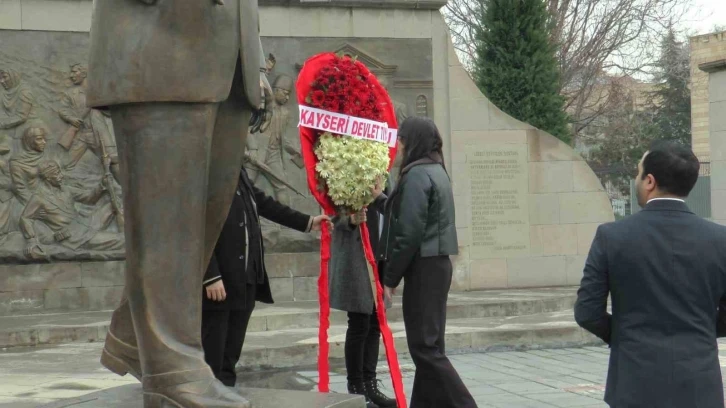 Kayseri’de 27 Mart Tiyatro Günü için tören düzenlendi
