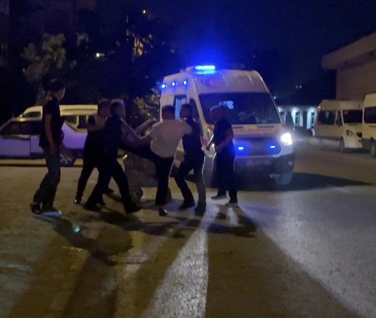 Kayseri&rsquo;de &ccedil;ocuklar arasında bı&ccedil;aklı kavga: 1 yaralı, 1 g&ouml;zaltı
