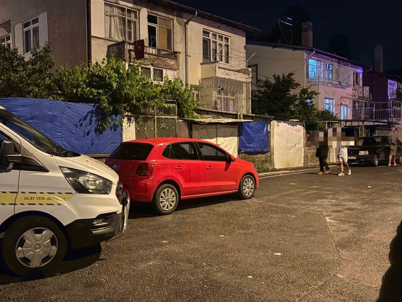 Kayseri&rsquo;de husumetlilerin hedefi olan 2 katlı ev kurşunlandı
