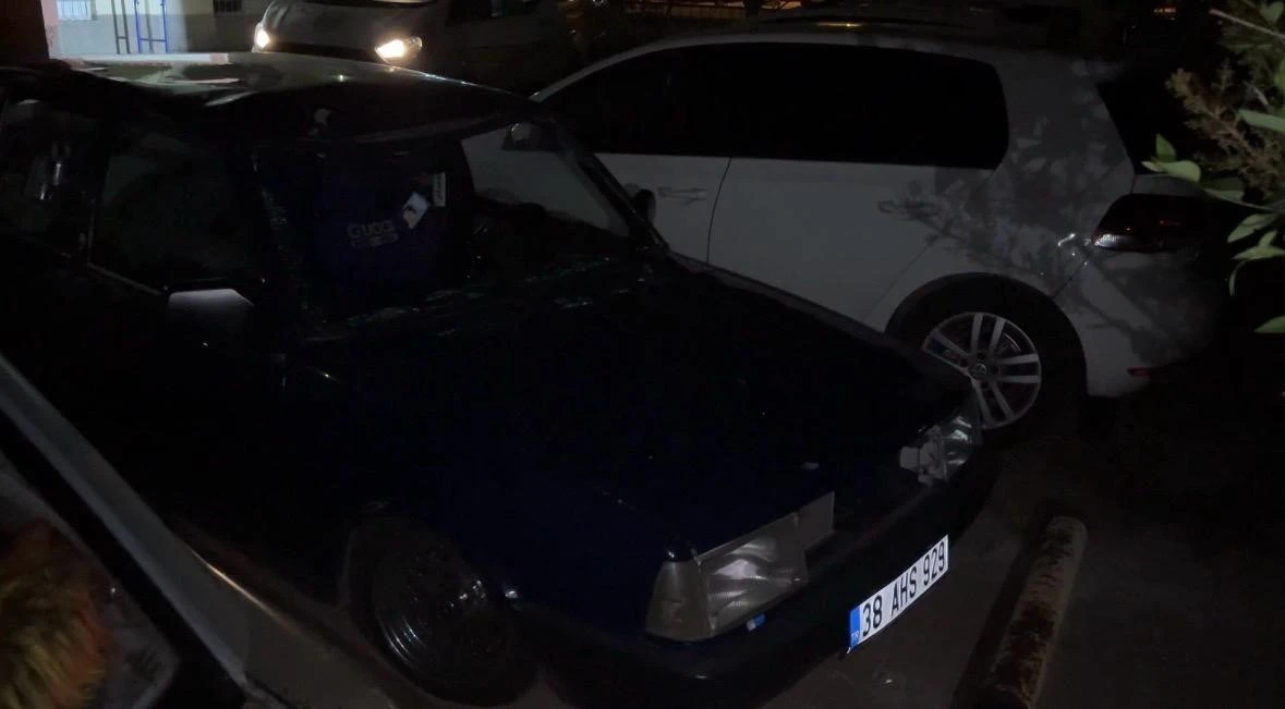 Kayseri&rsquo;de otomobil yayaya &ccedil;arpıp ka&ccedil;tı: 1 ağır yaralı
