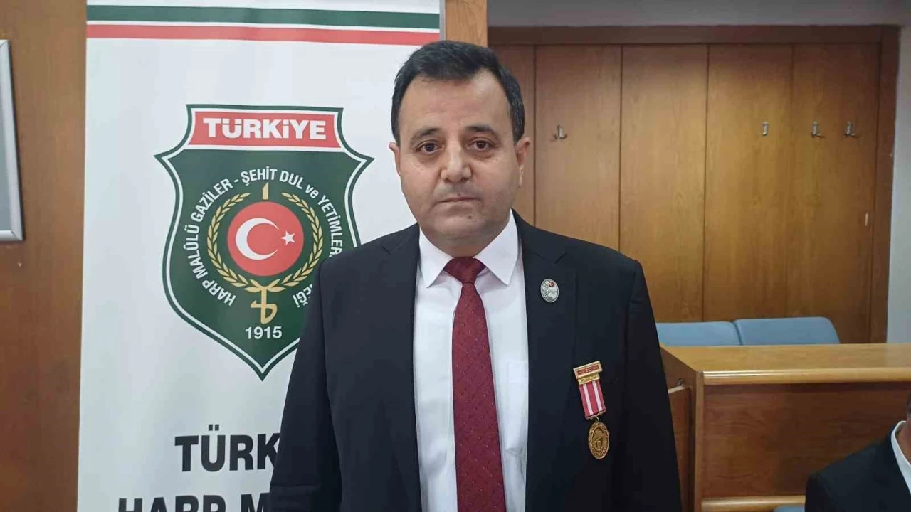 Kayseri Şehit Aileleri Derneği&rsquo;nde Ali Yavuz g&uuml;ven tazeledi
