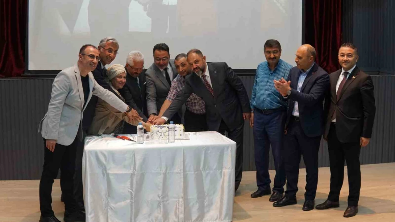 Kayseri Ticaret MTAL’de 100. yıl coşkusu