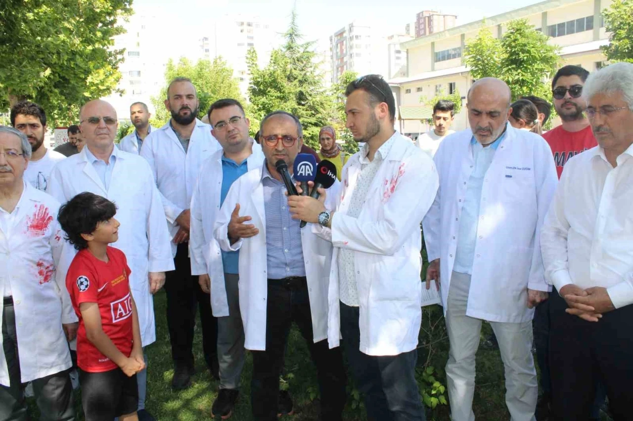 Kayserili hekimler, Gazzeli çocuklar için fidan dikti

