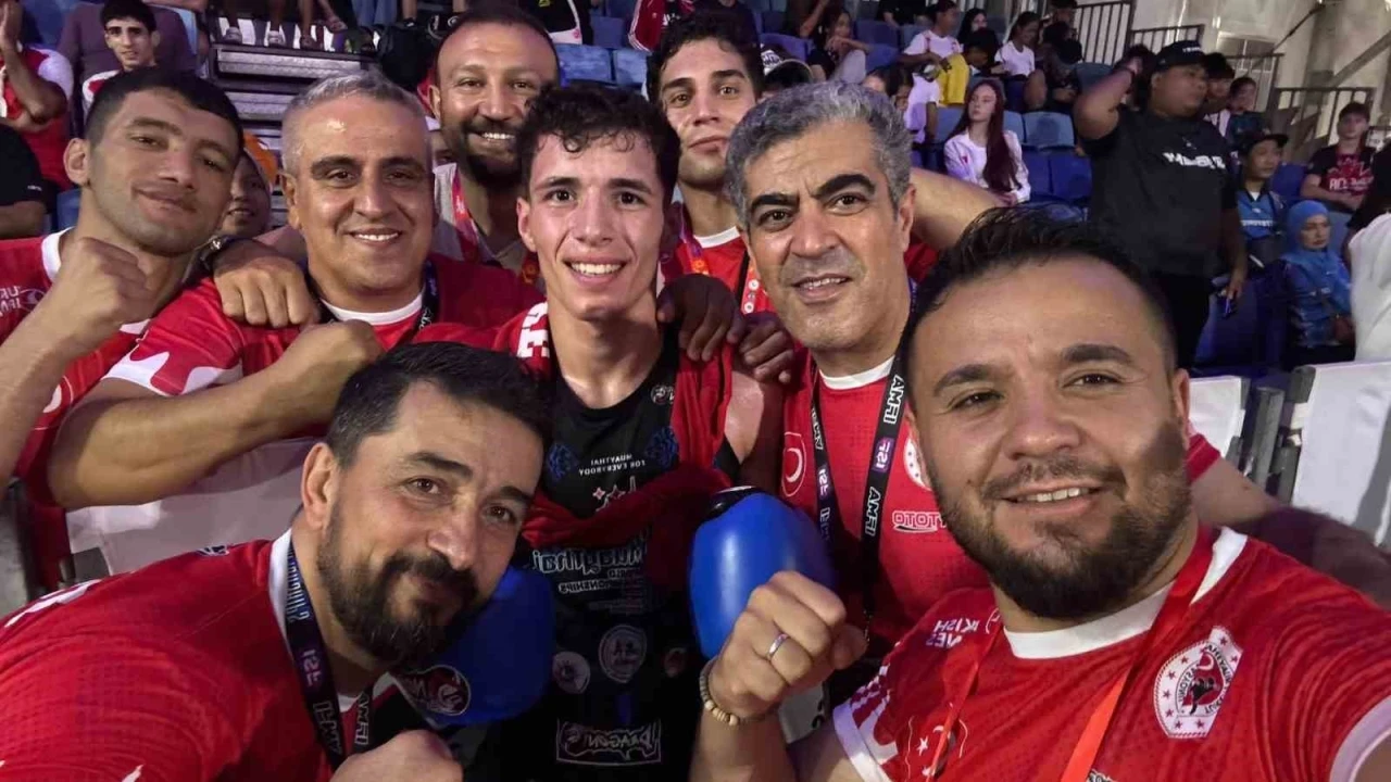 Kayserili Muaythai sporcularından d&uuml;nya arenasında b&uuml;y&uuml;k zafer
