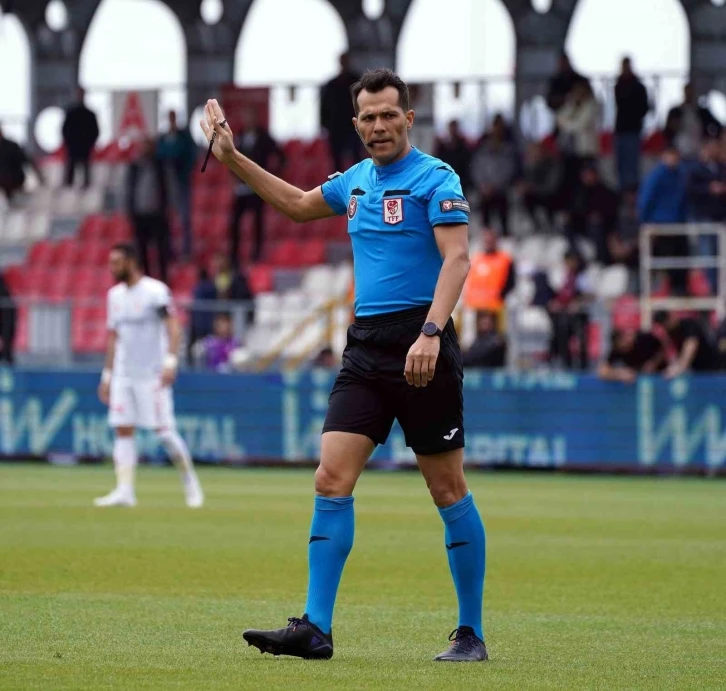 Kayserispor -Rizespor ma&ccedil;ını Burak Şeker y&ouml;netecek
