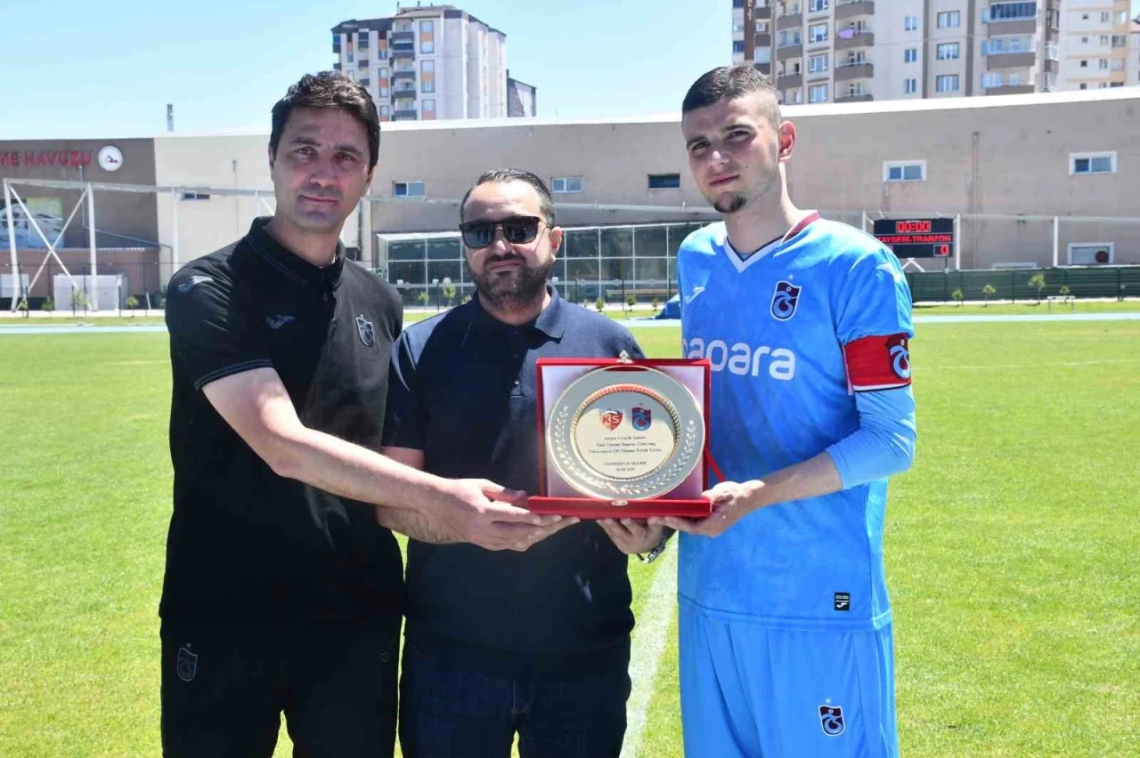 Kayserispor U19 takımından fair-play örneği
