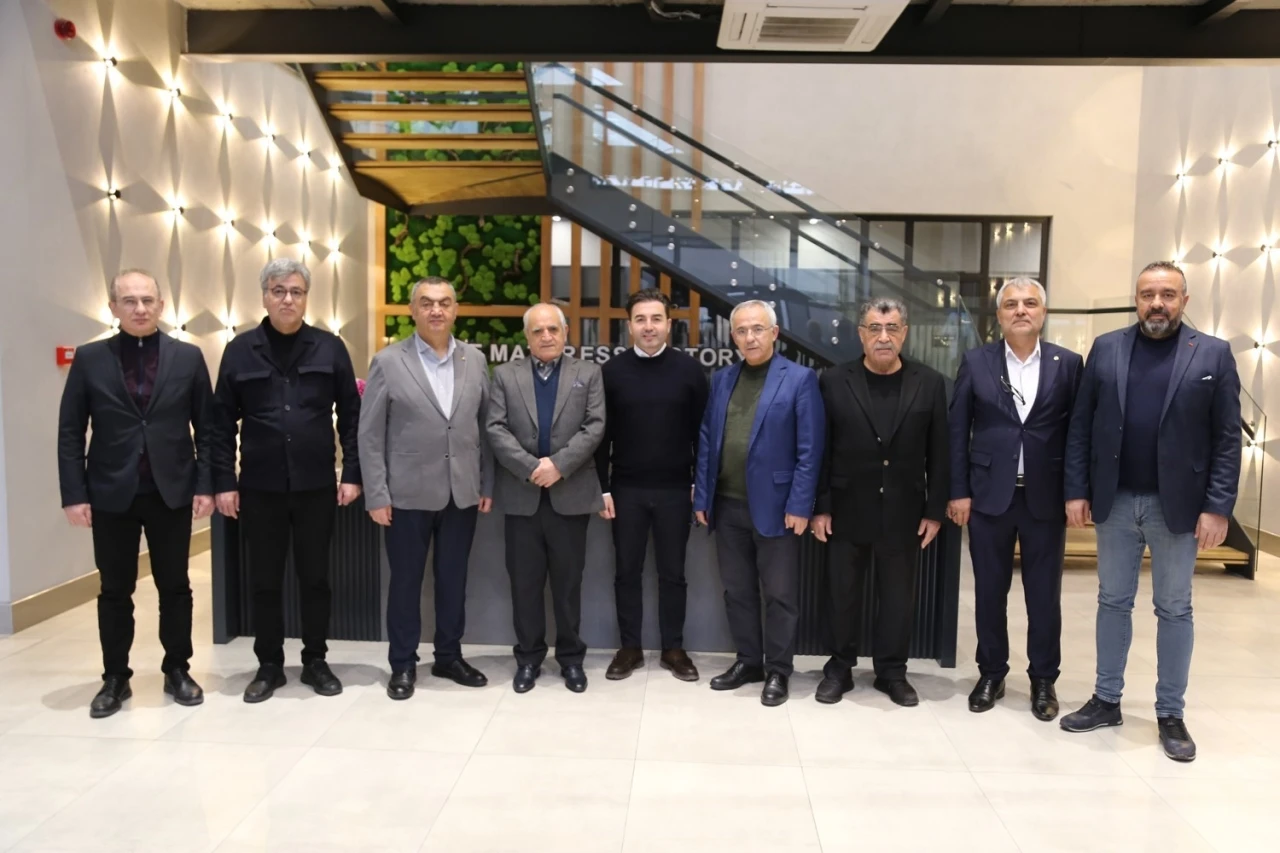 KAYSO&rsquo;dan TOBB T&uuml;rkiye 100&rsquo;e giren firmalara tebrik ziyareti
